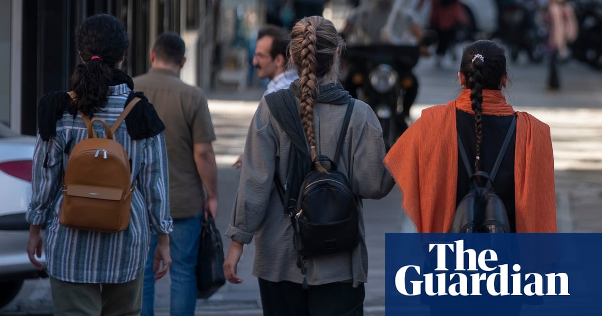 Two marathon organisers arrested in Iran over women running without hijabs