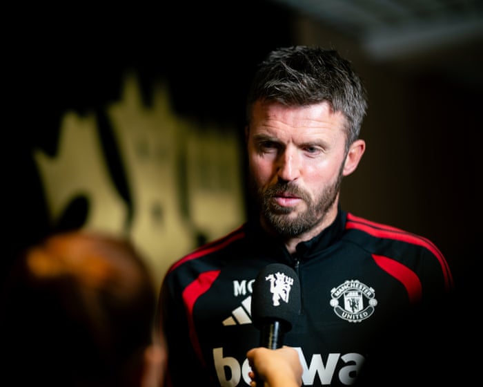Carrick delivers extraordinary monologue defending United; Dortmund take on the influencers: football – live