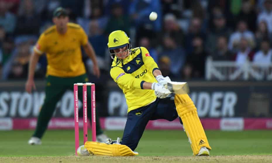 Tom Prest in action for Hampshire against Nottinghamshire.
