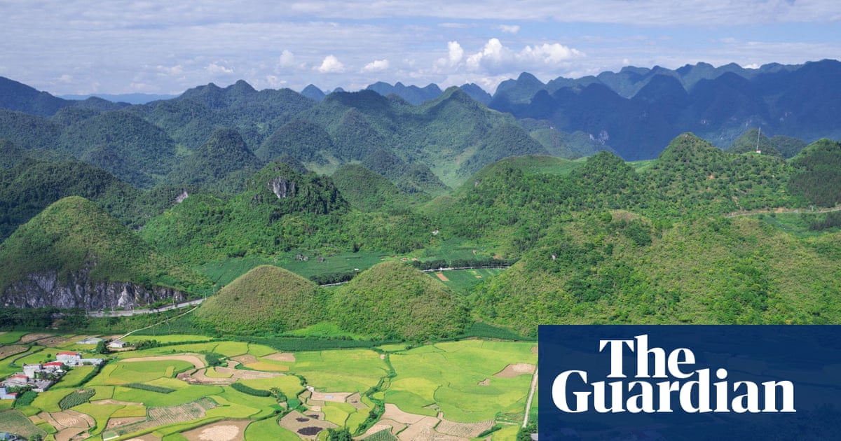 Fo' Real Tho: Young Brit Shorty Wipes Out on That Ha Giang Loop in Vietnam