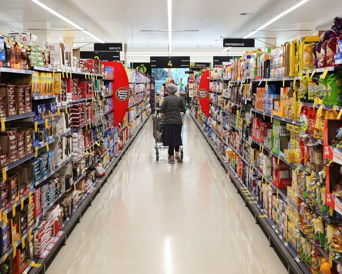 The days of 4% pay rises are behind us – wages are now barely growing faster than inflation | Greg Jericho