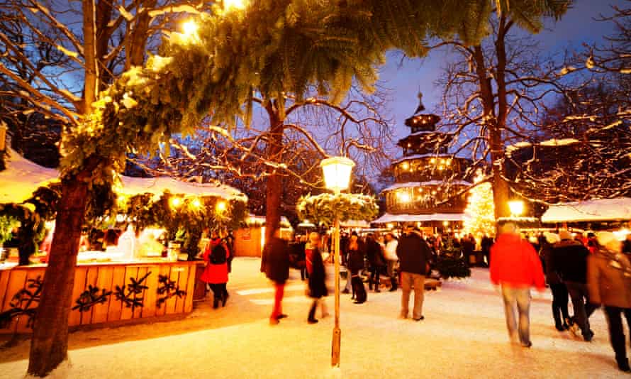 Christmas market at Chinese Tower, English Garden.