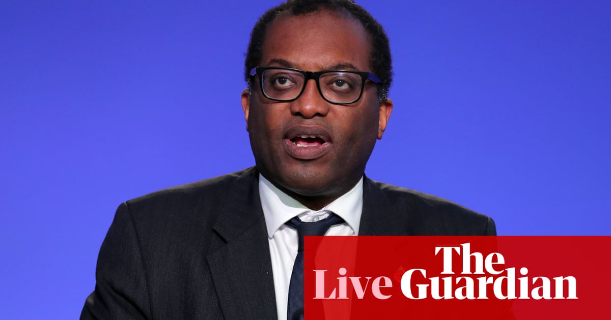 kwarteng apologises to standards commissioner for suggesting she should resign as it happened politics the guardian