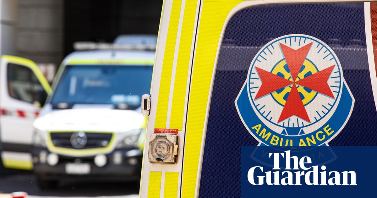 Triple-zero overhaul: 21 Victorians died waiting for an ambulance in past six months, inquiry hears