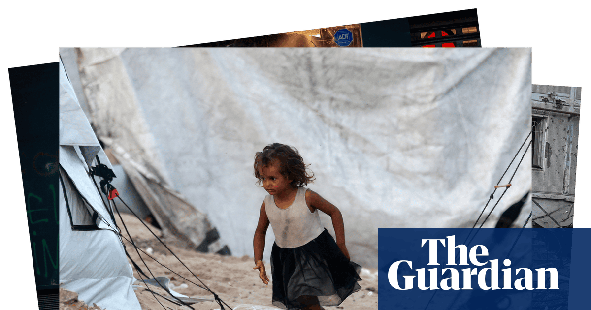 Desert blooms and a girl in Gaza: photos of the weekend