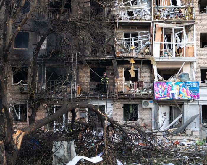 Russian forces failed to gain full control of any major Ukrainian city over summer, say Ukrainian armed forces – live