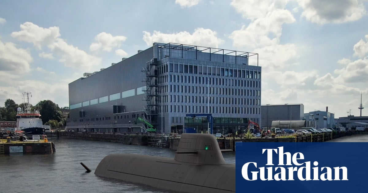 Canada to buy 12 hi-tech German submarines after bidding war