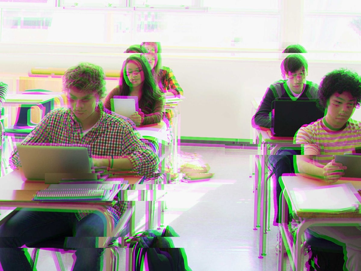 voyeur little school