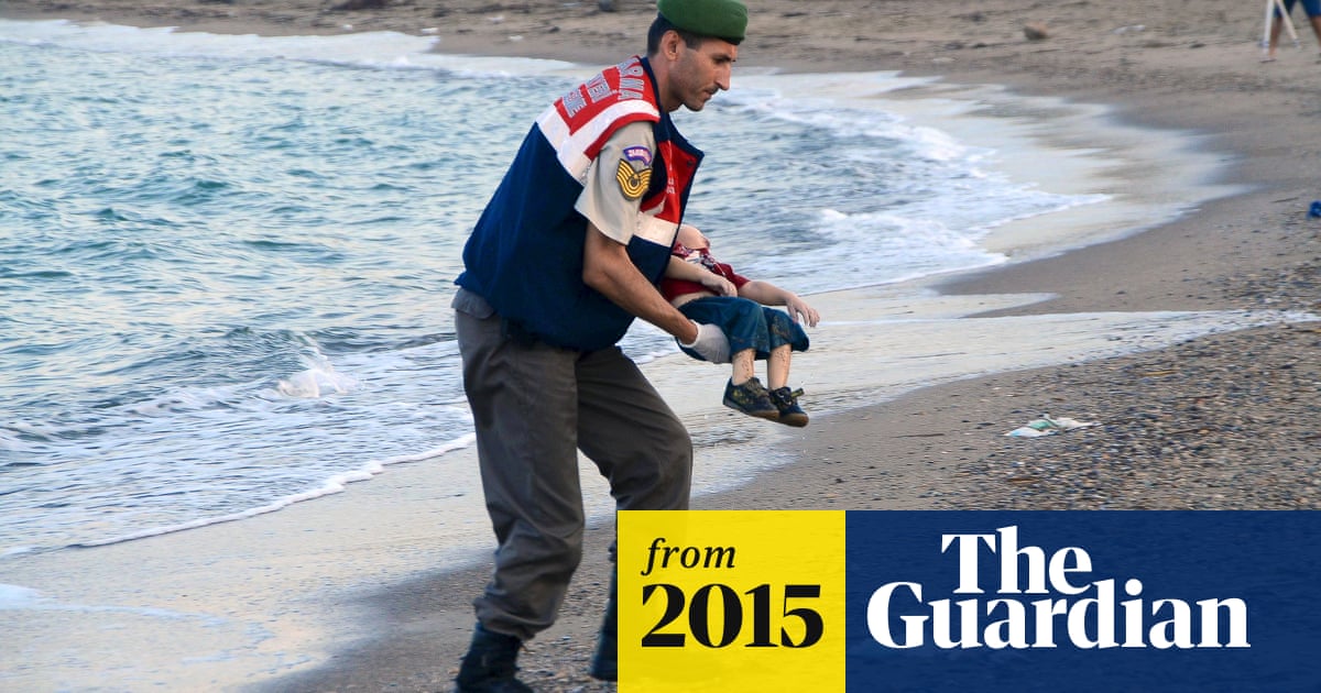 Shocking Images Of Drowned Syrian Boy Show Tragic Plight Of Refugees World News The Guardian