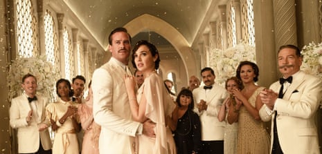 Armie Hammer and Gal Gadot in Death on the Nile. 