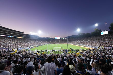 An MLS-record crowd of 82,110 watched the LA Galaxy win 2-1 over LAFC at the Rose Bowl on Tuesday night.