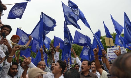 'Cow vigilante' attack on low-caste workers prompts clashes in India