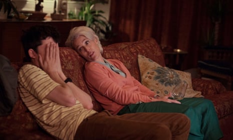 Asa Butterfield as Otis and Gillian Anderson as his mother, Jean, a sex therapist in the Netflix show Sex Education.