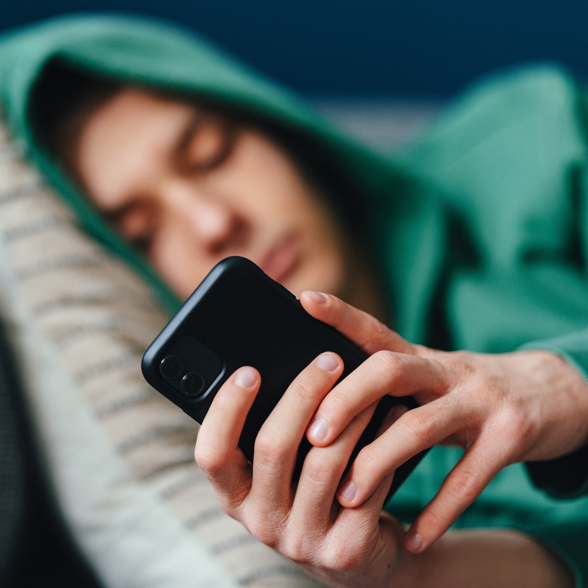 Teenagers displaying 'problematic phone use' more likely to be depressed | Mobile phones | The Guardian