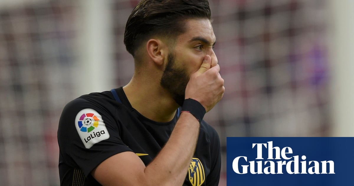 Football Transfer Rumours Manchester United To Sign Yannick Carrasco Football The Guardian