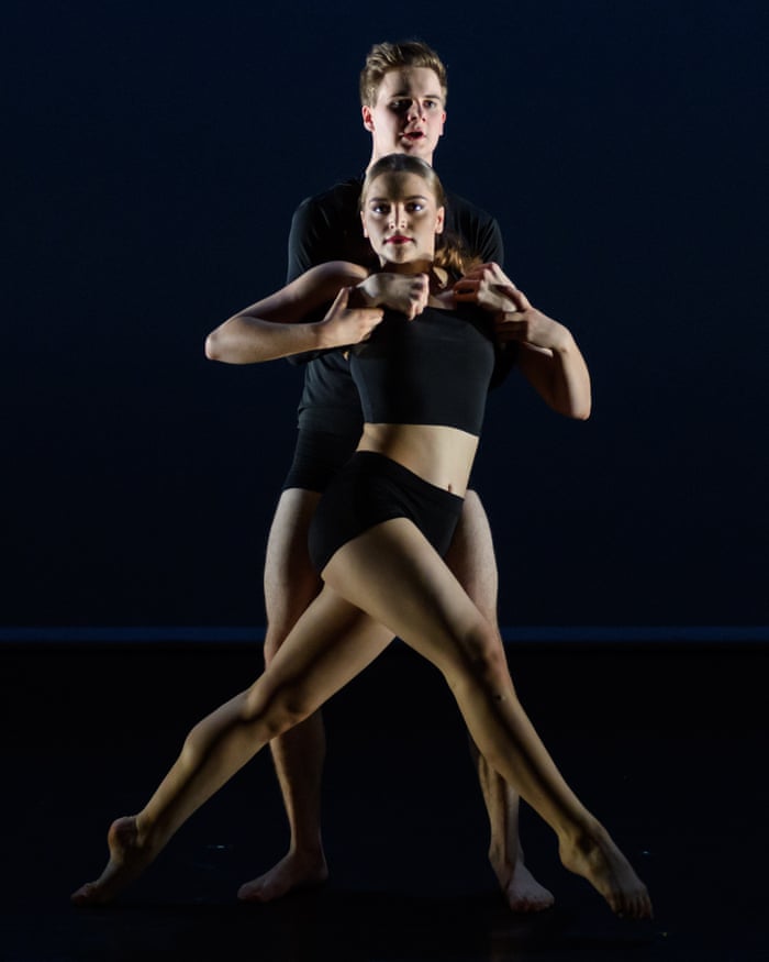 Wayne Mcgregor On Covid And His Virus Killing Dancefloor I Try To Transcend The Mask Dance The Guardian Wayne Mcgregor On Covid And His Virus Killing Dancefloor I Try To Transcend The Mask Dance The Guardian