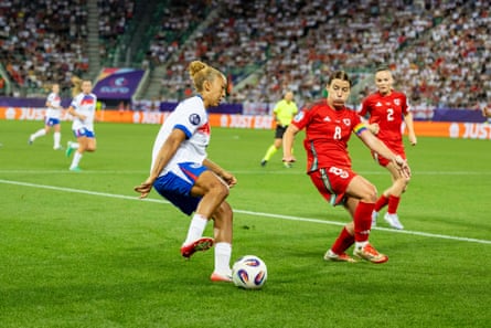 Lauren James on the ball against Wales at Euro 2025.
