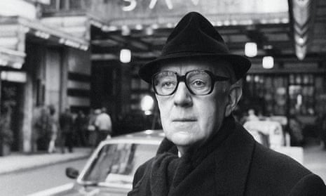 Alec Guinness as John Le Carre’s spy George Smiley.