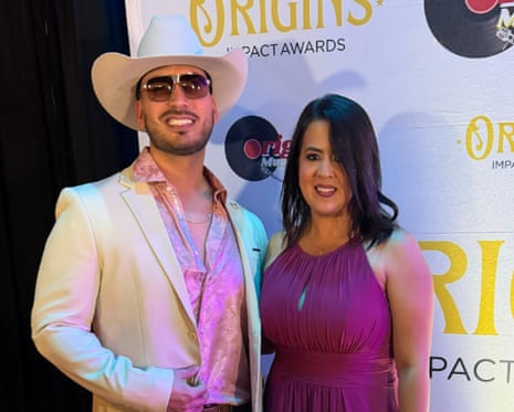 ICE-Agenten verhaften einen Journalisten