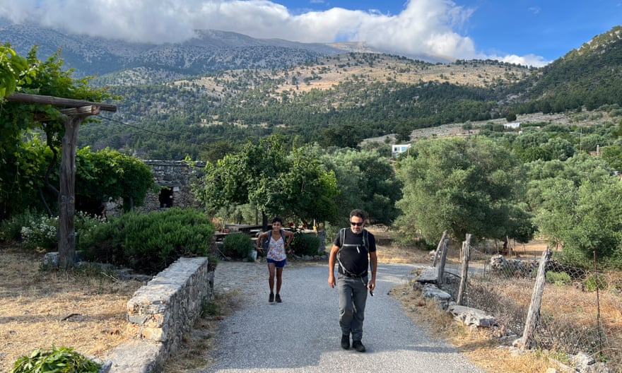 Antonis Georgedakis and a hiker at Agios Ioannis.