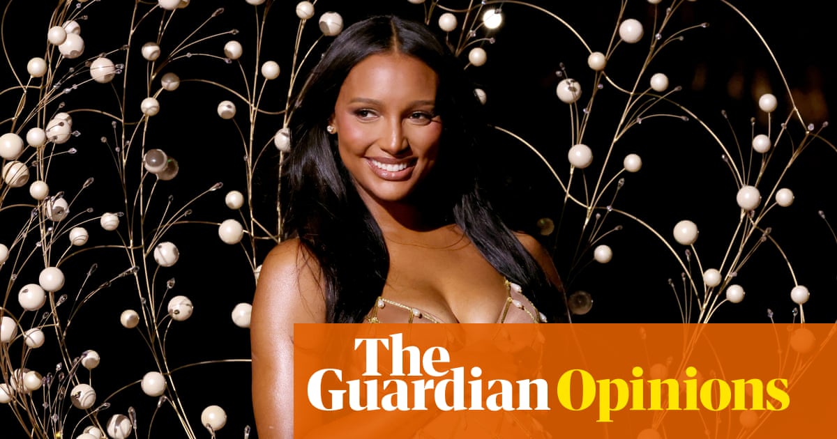 It's great to see pregnant women in the public eye but must they all be so gorgeous? | Coco Khan