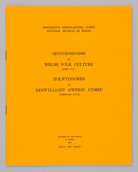The front cover of the National Museum of Wales 1937 questionnaire on everyday life.