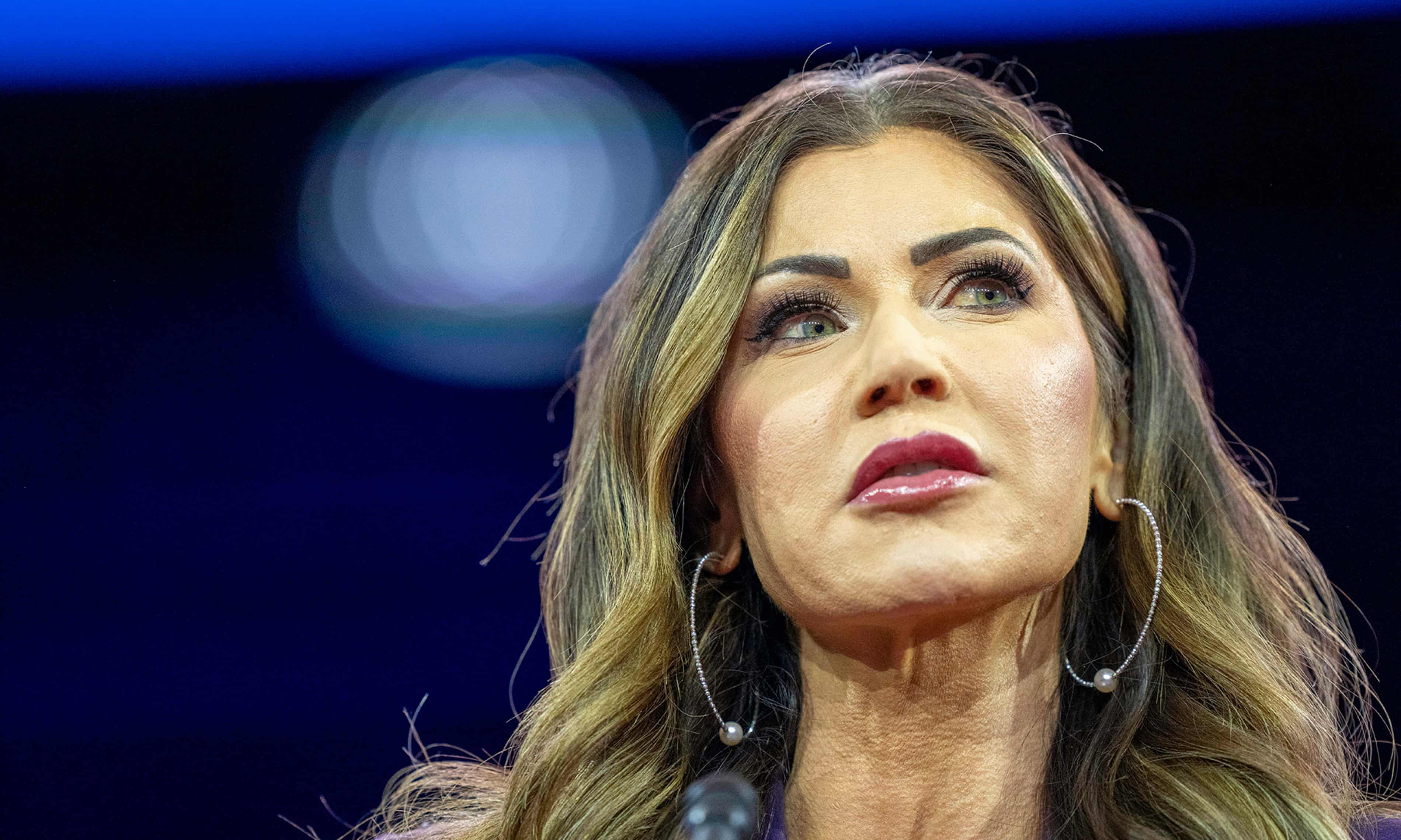 Trump reportedly picks puppy killer Kristi Noem to run homeland security department (theguardian.com)