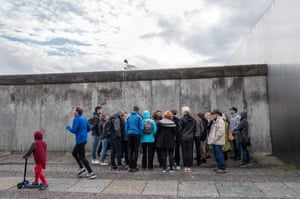 The memorial extends along 1.4 kilometres of the former strip and is the only section of the Berlin Wall to be preserved in its most complete original form