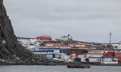 Escudero base viewed from the sea, Antactica King George Island