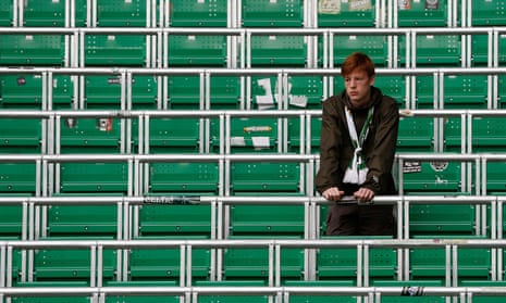 Should Celtic's safe standing trial be rolled out to the Premier League? – video 