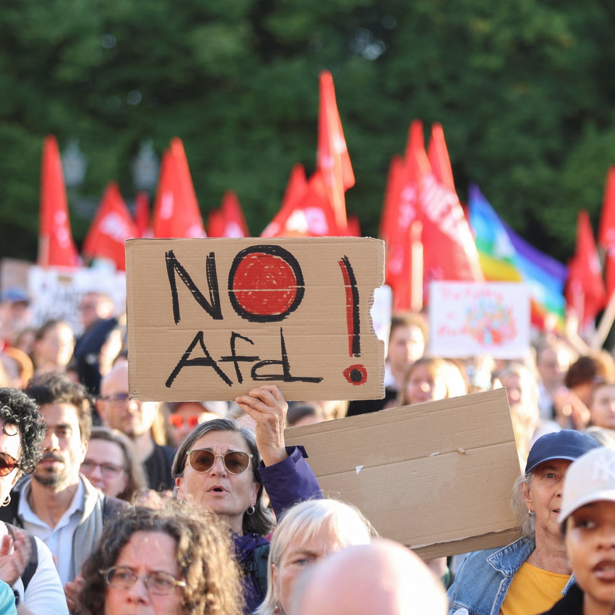 Ο Φρίντριχ Μερτς είναι πλέον σε δανεικό χρόνο. Αλλά δεν είναι αυτός ο λόγος που ο θρίαμβος του AfD είναι σεισμικός