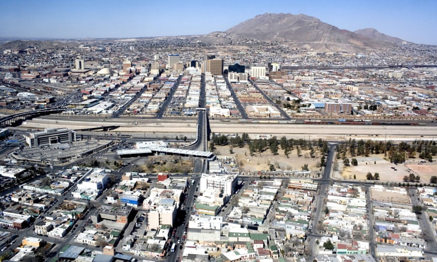 Aerial view of the border between Juarez and El Paso from Juarez City.