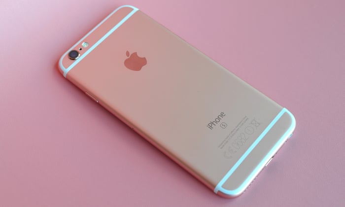Iphone 6s Review A Very Good Phone Ruined By Rubbish Battery Life Apple The Guardian Iphone 6s Review A Very Good Phone Ruined By Rubbish Battery Life Apple The Guardian