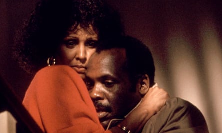 Darlene Love with Danny Glover in a scene from the 1987 film Lethal Weapon