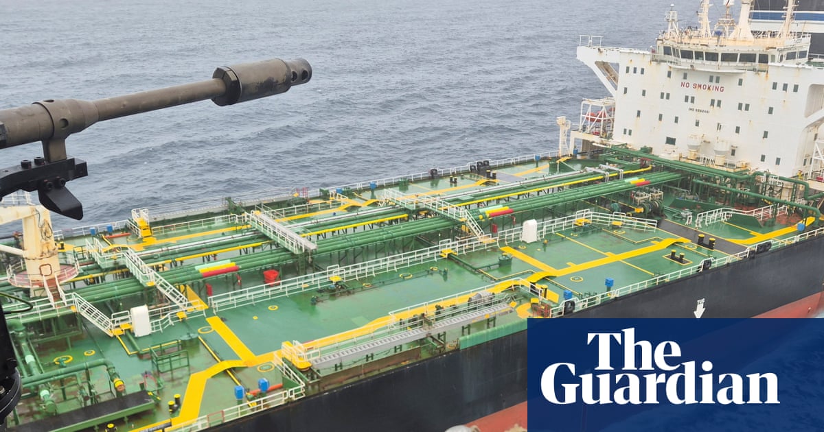 French navy boards Russia-linked oil tanker in Atlantic – video