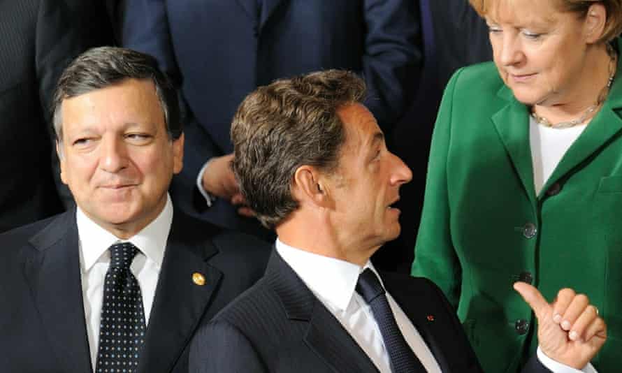 José Manuel Barroso, Nicolas Sarkozy et Merkel lors d'un sommet en 2010.