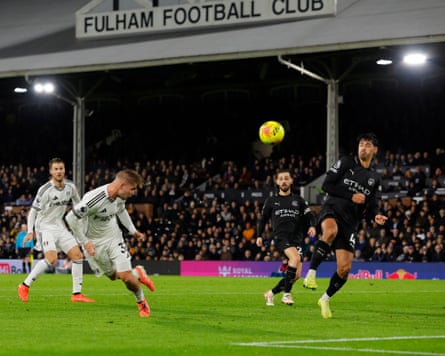Emile Smith-Rowe heads home the first Fulham goal against Manchester City.