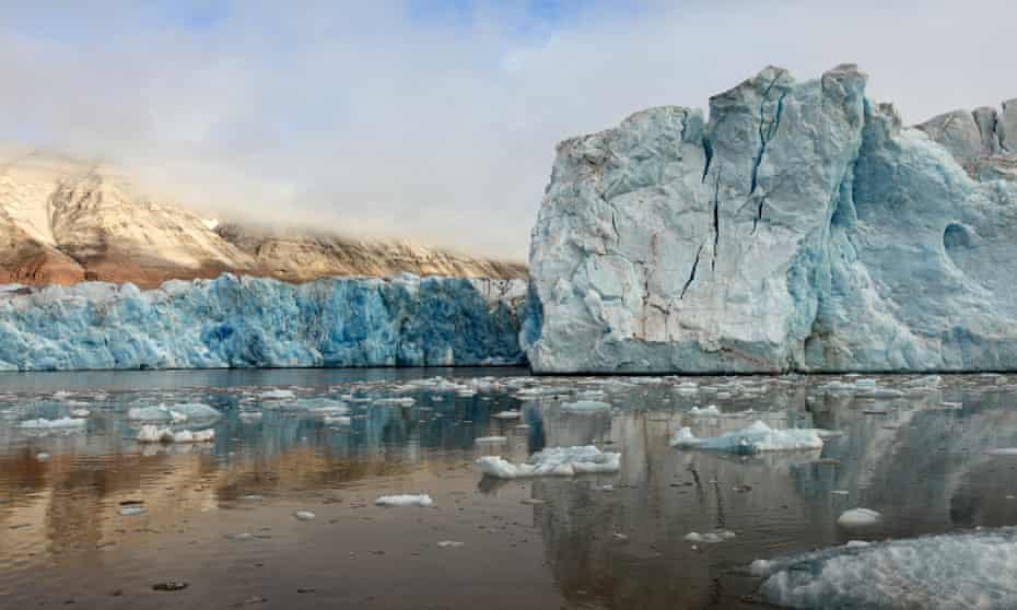 Arctic glacier melting
