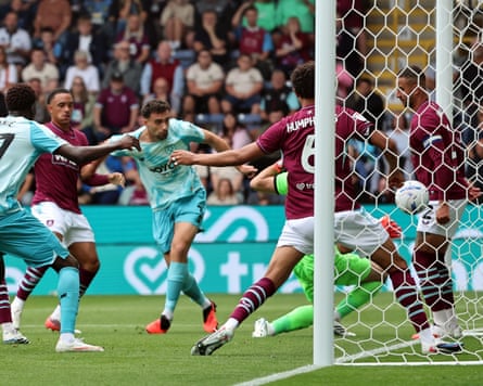 Maximilian Kilman scores for West Ham against Burnley