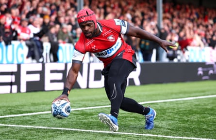 Christian Wade playing for Gloucester