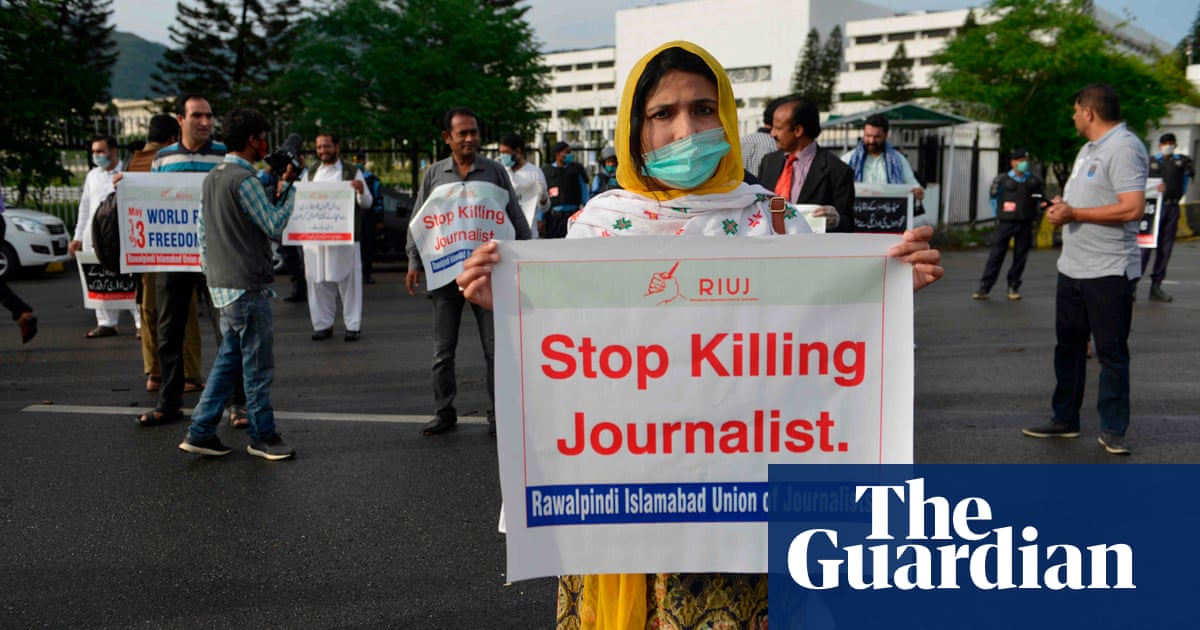 Killing of Pakistani anti-corruption journalist sparks protests