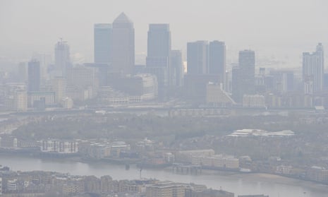 Nearly half of London’s most deprived neighbourhoods exceeded EU nitrogen dioxide limits in 2017 compared with 2% of its wealthiest areas, according to EEA figures