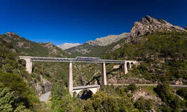 Corsica's Pont du Vecchio, ontworpen door Gustave Eiffel.