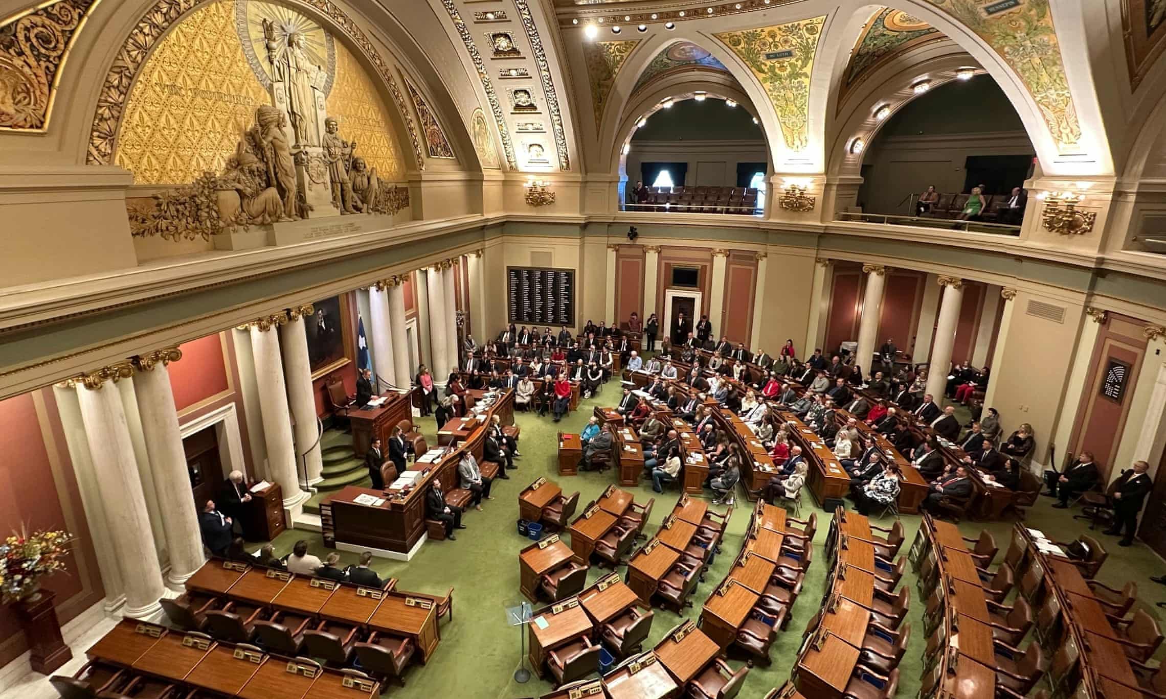 Minnesota Democrats stage boycott