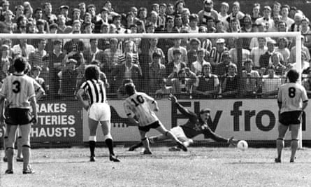 Newcastle’s Kevin Keegan (No 7) looks on as Kevin Smith of Cambridge beats Kevin Carr from the penalty spot to score the only goal of the game in April 1984.