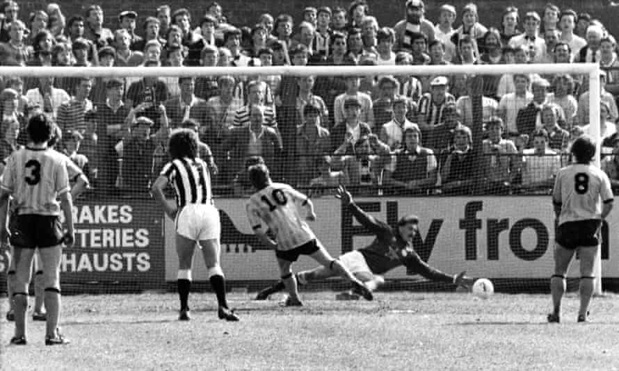 Newcastle’s Kevin Keegan (No 7) looks on as Kevin Smith of Cambridge beats Kevin Carr from the penalty spot to score the only goal of the game in April 1984.