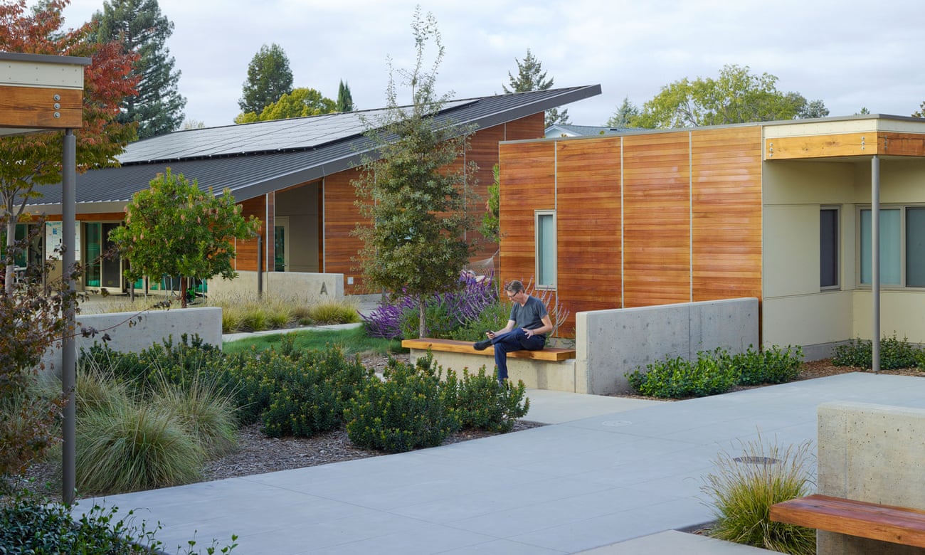 La comunidad de Sweetwater Spectrum es un modelo de vivienda de energía neta cero para adultos con autismo en Sonoma, California. Fotografía: Marion Brenner