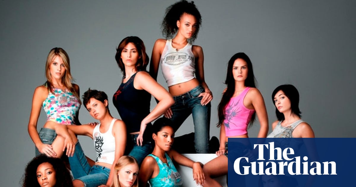 How Ditching Twiggy And Joining Twitter Ruined America S Next Top Model Television Radio The Guardian