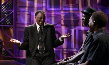 Ramsey Lewis, left, interviewing guest artists Keb’ Mo’ and Robert Cray during a recording of the Legends of Jazz With Ramsey Lewis show in 2005.
