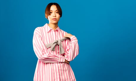 پيراهن بيانيه.